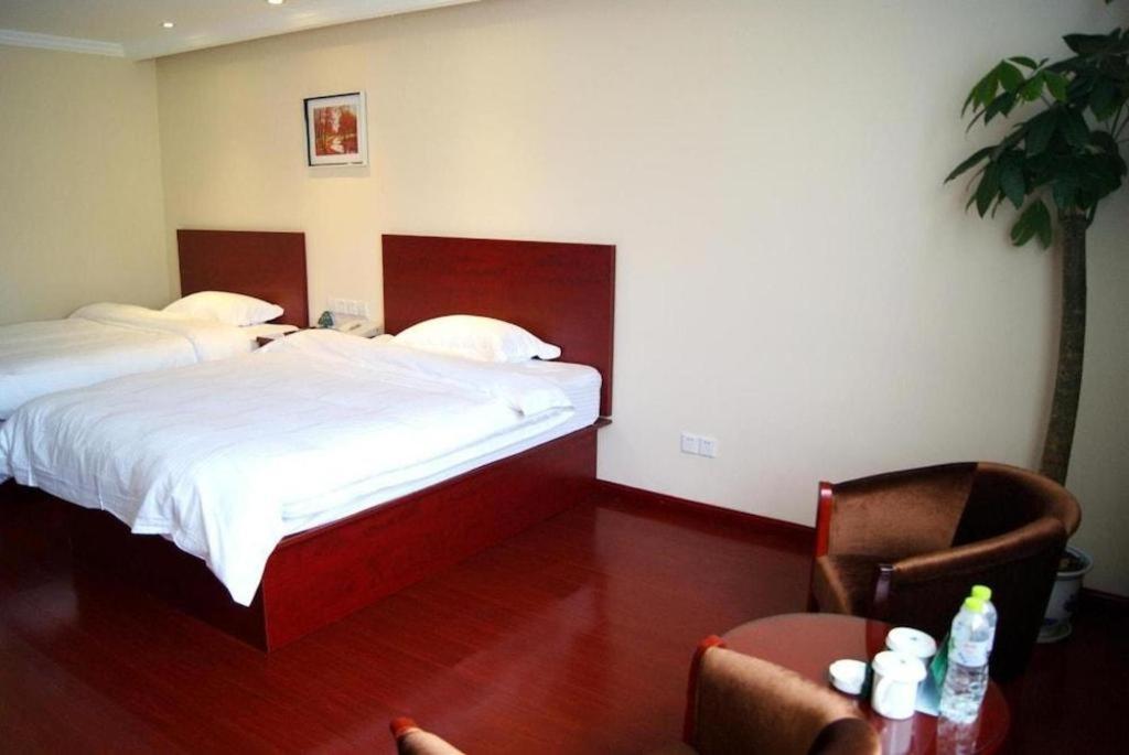 Greentree Inn Linyi Feixian Jianshe Road Express Hotel Εξωτερικό φωτογραφία