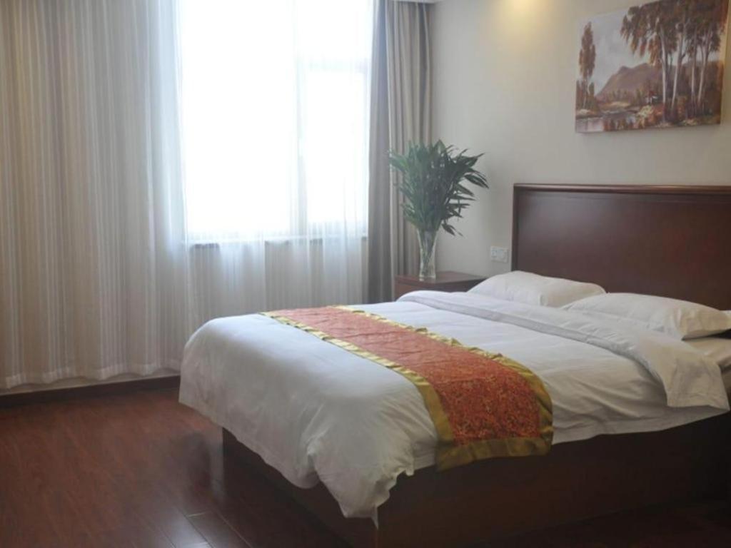 Greentree Inn Linyi Feixian Jianshe Road Express Hotel Εξωτερικό φωτογραφία