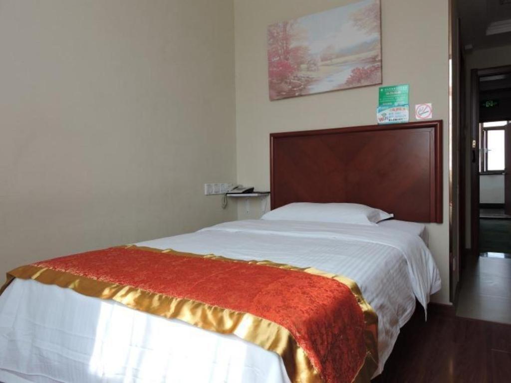 Greentree Inn Linyi Feixian Jianshe Road Express Hotel Εξωτερικό φωτογραφία