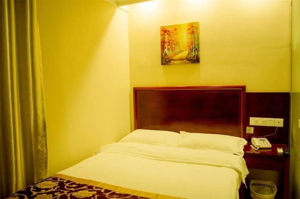 Greentree Inn Linyi Feixian Jianshe Road Express Hotel Εξωτερικό φωτογραφία