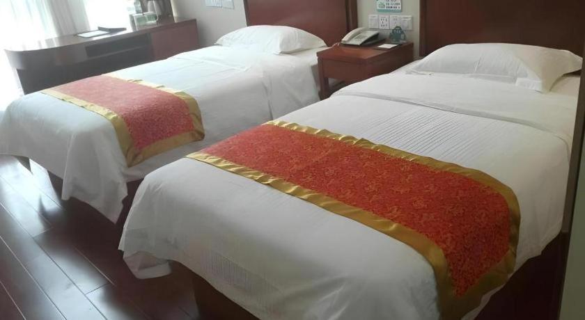 Greentree Inn Linyi Feixian Jianshe Road Express Hotel Εξωτερικό φωτογραφία