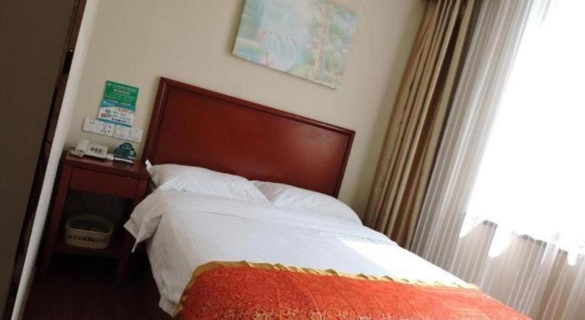 Greentree Inn Linyi Feixian Jianshe Road Express Hotel Εξωτερικό φωτογραφία